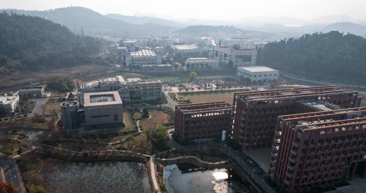 75-procentowy wirus budzi strach. Wuhan tym razem uratuje świat?