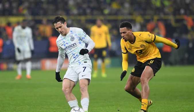 Zmiana Zielińskiego, a chwilę później taki strzał. Szalona walka o awans