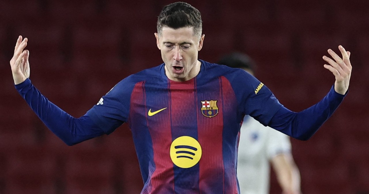 Lewandowski odwrócił losy meczu. Kanonada na Camp Nou. "Barca" się bawi