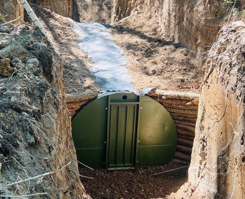 Dwa kilometry stali i betonu. Ukraina wzmacnia obronę na froncie