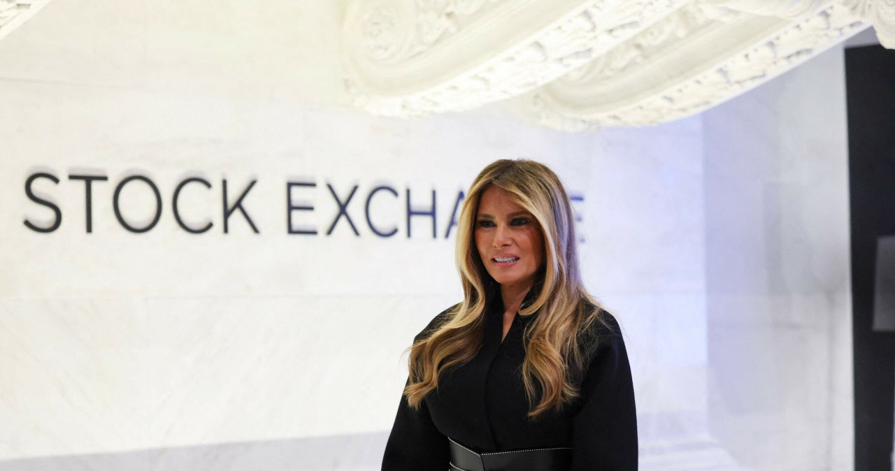 Melania Trump w doskonałym humorze. Pojawiła się bez męża