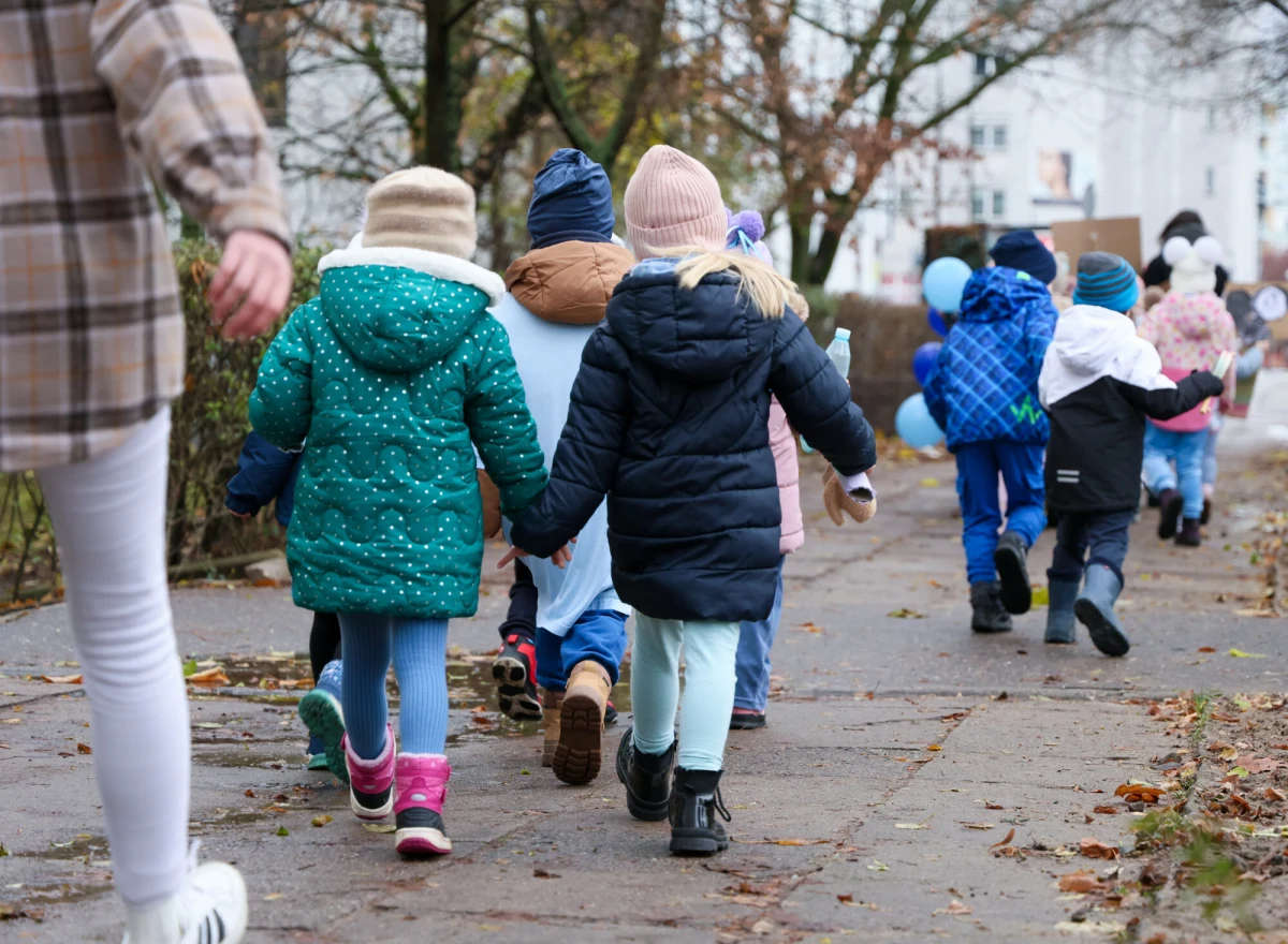 Sąd w Kwidzynie (Pomorskie), na wniosek prokuratora, zastosował tymczasowy areszt wobec 43-letniej pedagożki z jednego z przedszkoli w Kwidzynie. Kobieta z nożem w ręku weszła do sali, w której bawiły się dzieci.