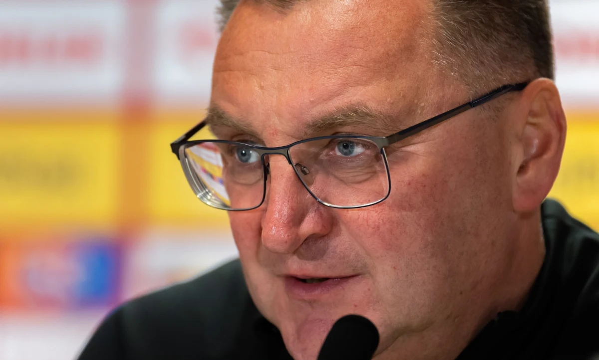 Czesław Michniewicz w programie "W stylu Krychowiaka" w RMF FM odniósł się do swoich relacji ze Zbigniewem Bońkiem. "Lubiliśmy się. On ma taki dowcip cięty, ja też" - przyznał były selekcjoner reprezentacji Polski.