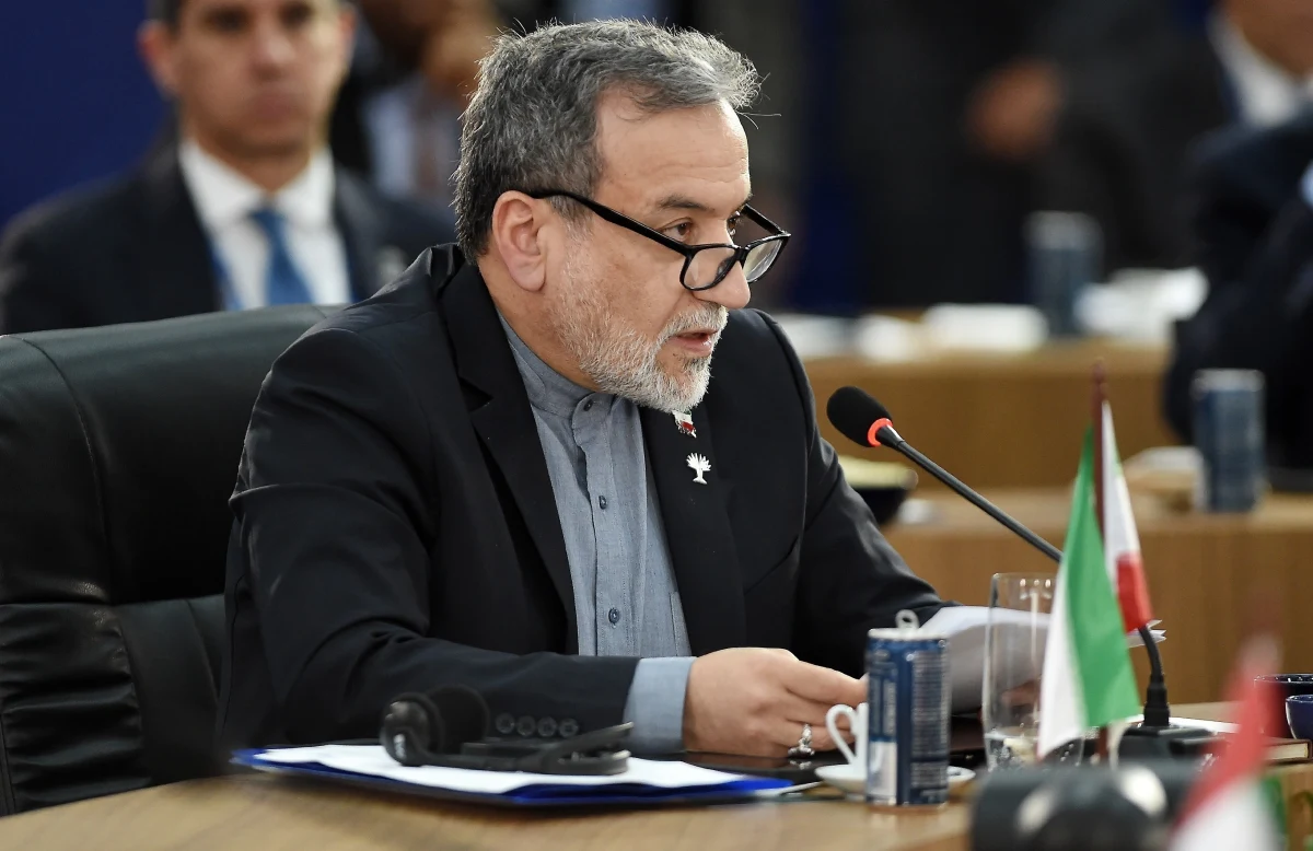 Unia Europejska zdecydowała o wpisaniu irańskiej Gwardii Rewolucyjnej na listę organizacji terrorystycznych. Decyzja wywołała gwałtowną reakcję Teheranu, który oskarża Europę o strategiczny błąd i hipokryzję. "Europa podsyca ogień" - powiedział szef irańskiej dyplomacji Abbas Aragczi.