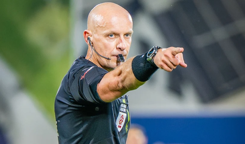 Wraca Ekstraklasa. Ważna zmiana przepisów. Kibice będą łapać się za głowy