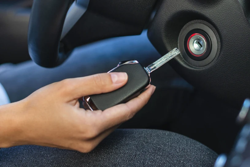 Zimą odpalaj silnik na dwa razy. To najprostszy sposób, by uniknąć awarii