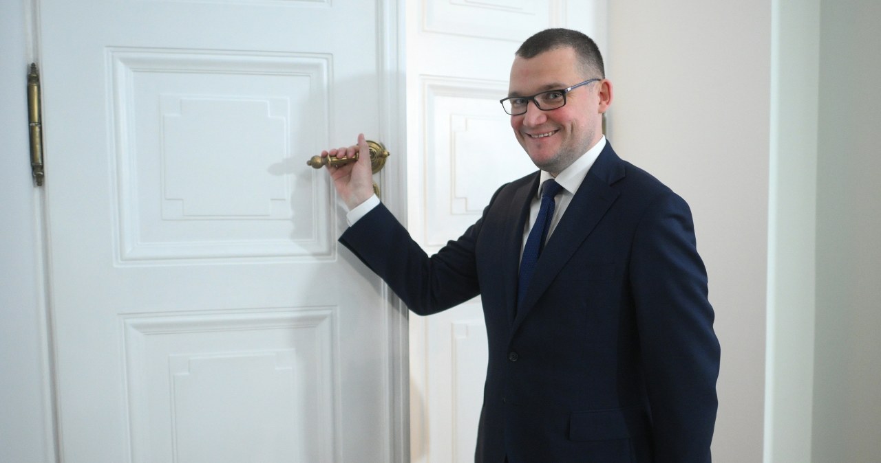 Chwalił go choćby Trzaskowski. Zostanie kandydatem PiS na premiera?