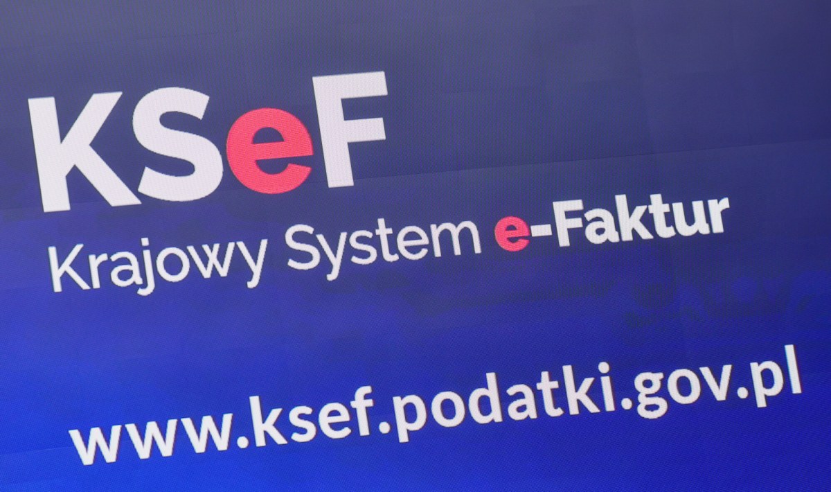 Ruszył KSeF. Minister ogłasza sukces: Tysiące faktur wpłynęły