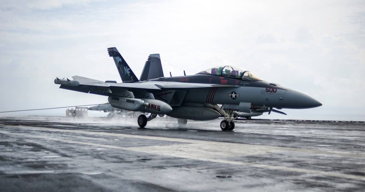 Amerykanie wysłali samoloty zagłuszające na Bliski Wschód. Celem Iran?