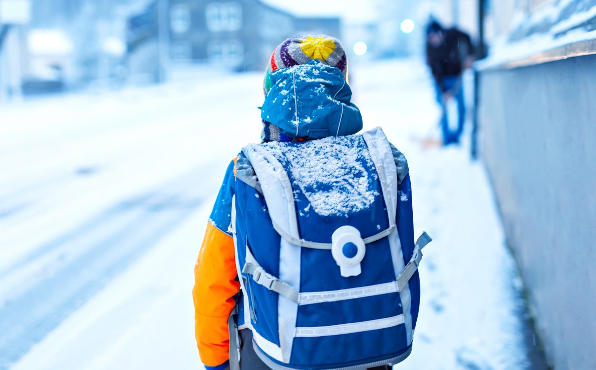 Przedłużone ferie z powodu mrozu. W tych szkołach odwołano lekcje