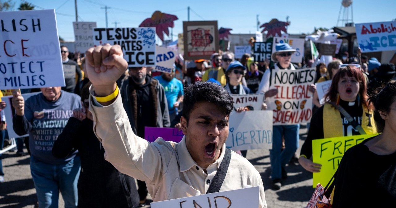 wiadomości,aktualności,Interia Pięciolatek zatrzymany przez ICE wraca do domu. 