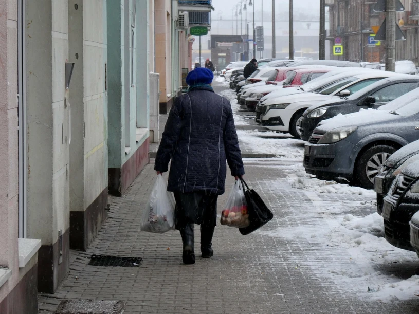 Tańsze leki, darmowe podróże i paszport. Ogromne zniżki dla seniorów