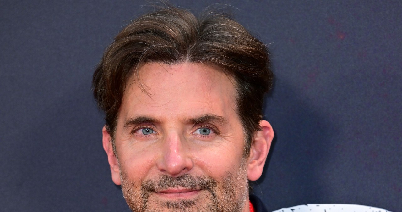 wiadomości,aktualności,Interia Niechętnie mówi o swojej przeszłości. Aż trudno uwierzyć, gdzie kiedyś pracował