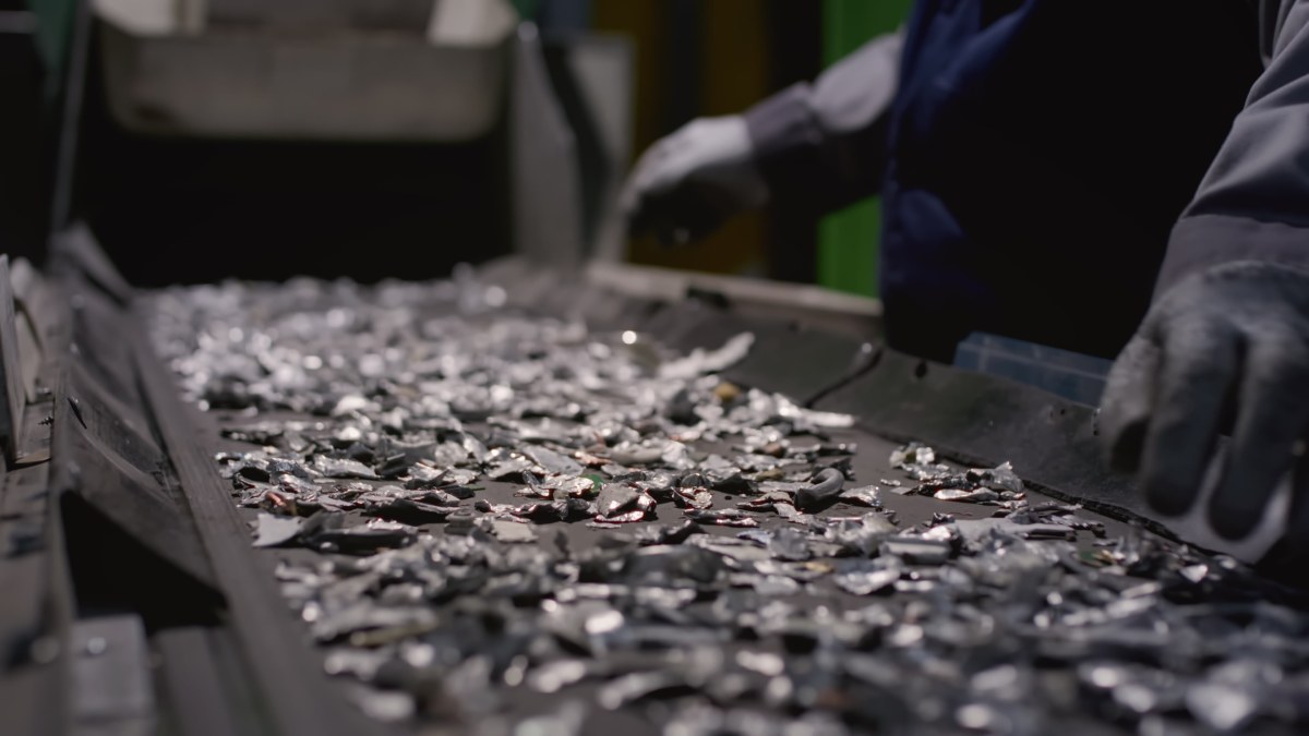 Scrap metallic  is the subject of the conflict between Polish and Ukraine. What does the EC say?