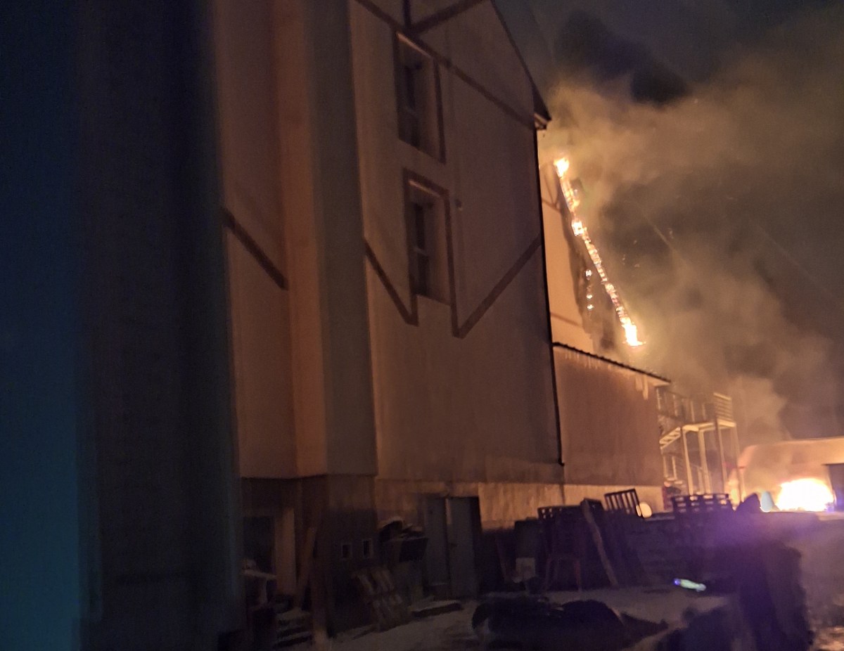 Pożar hotelu w Opolskiem. Ewakuacja prawie stu osób