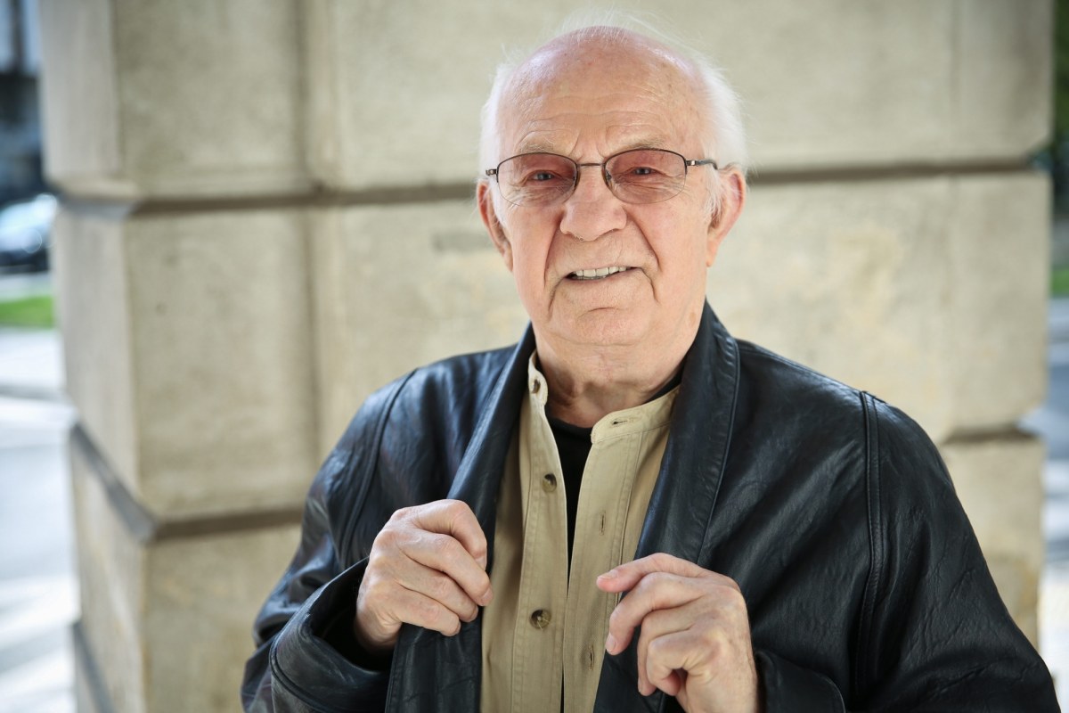 Twórca "Nocy i dni" trafił do szpitala. Jego syn informuje o upadku