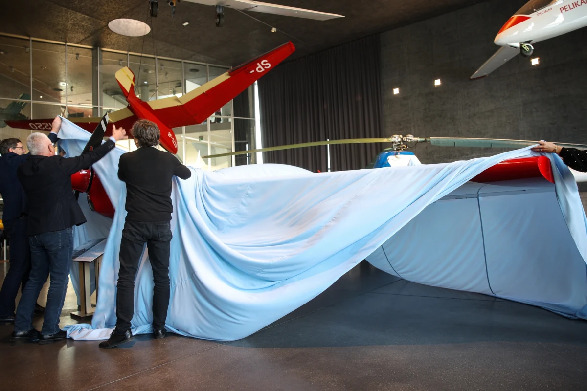 W Muzeum Lotnictwa Polskiego w Krakowie można już podziwiać unikatowy eksponat - samolot akrobacyjny Acro Viper. To jedyny taki egzemplarz na świecie, który od teraz na stałe wzbogaca kolekcję placówki.