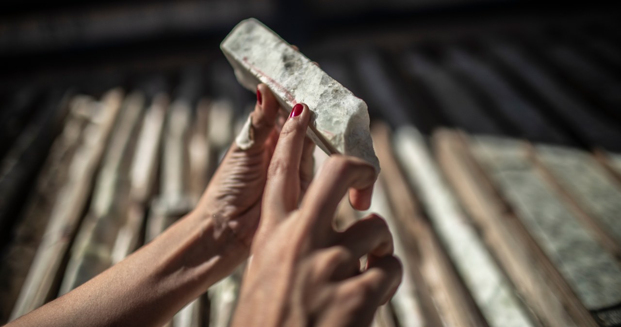 wiadomości,aktualności,Interia Niebezpiecznie uzależnieni. UE może zabraknąć niezbędnych surowców