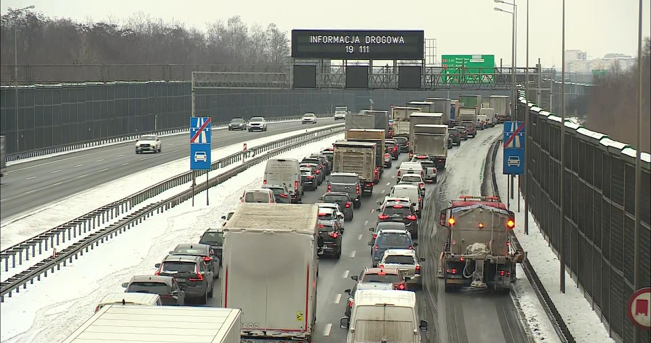 wiadomości,aktualności,Interia Potężny korek na A2. Zator sięga kilkunastu kilometrów