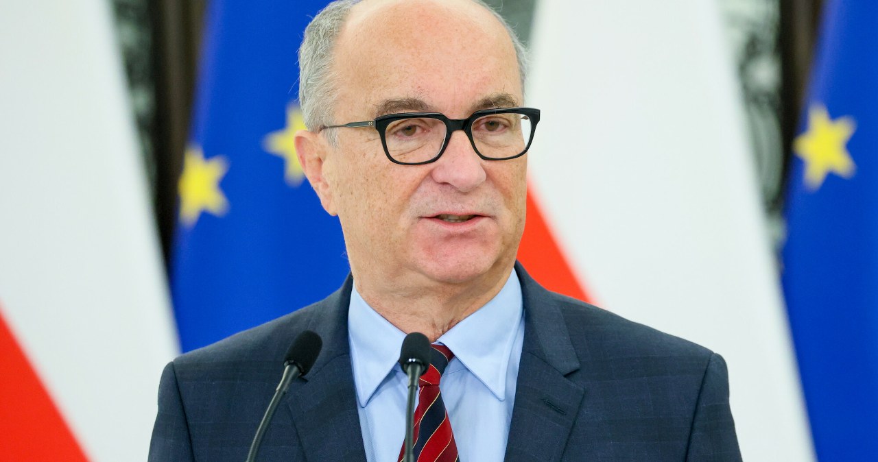 Rzecznik koordynatora służb napisał o marszałku. "Najwyższa klauzula tajności"