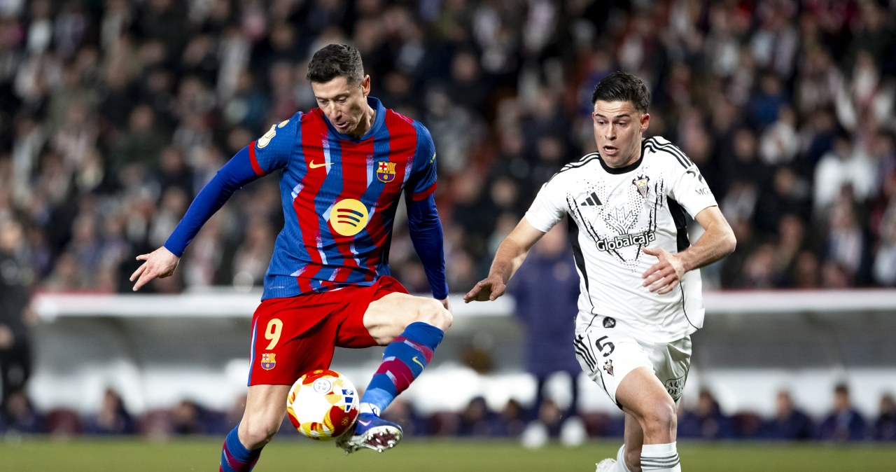 Lewandowski i Barcelona z problemami, Flick się nie krył. Niepokojące sygnały