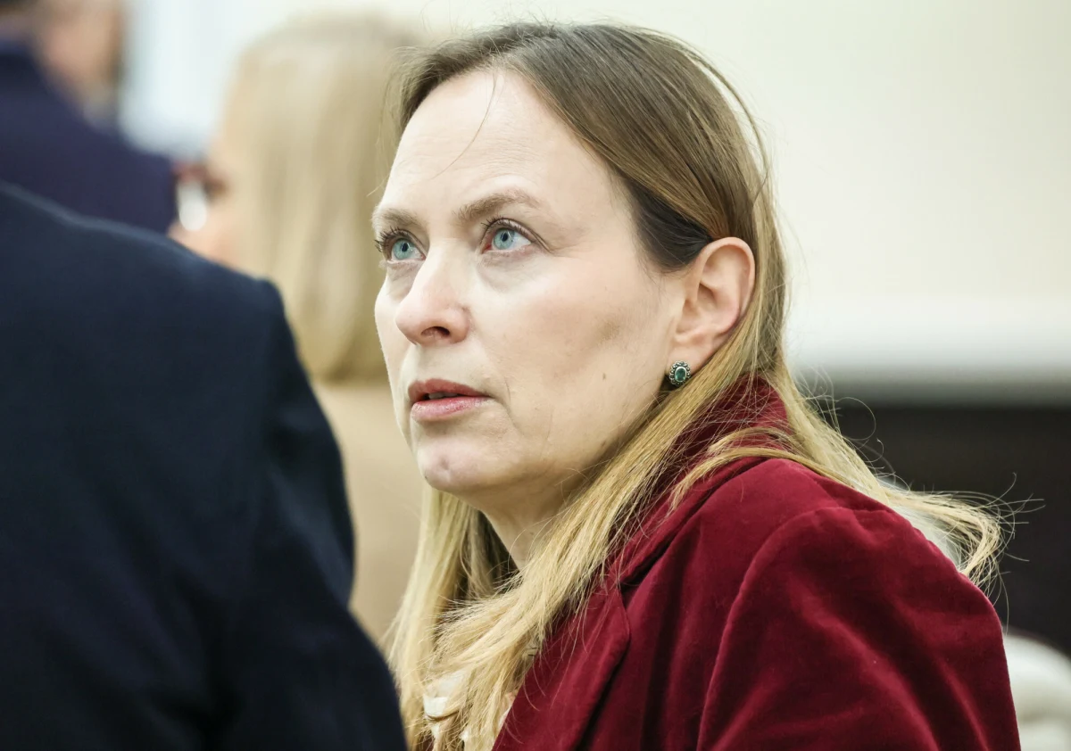 Katarzyna Pełczyńska-Nałęcz zarekomendowała trzy kolejne osoby do zarządu partii - dowiedział się nieoficjalnie reporter RMF FM Kacper Wróblewski. To dwójka jej bezpośrednich konkurentów w wyścigu o fotel lidera: Paulina Hennig-Kloska i poseł Rafał Kasprzyk. Trzecią proponowana osobą jest Szymon Hołownia.