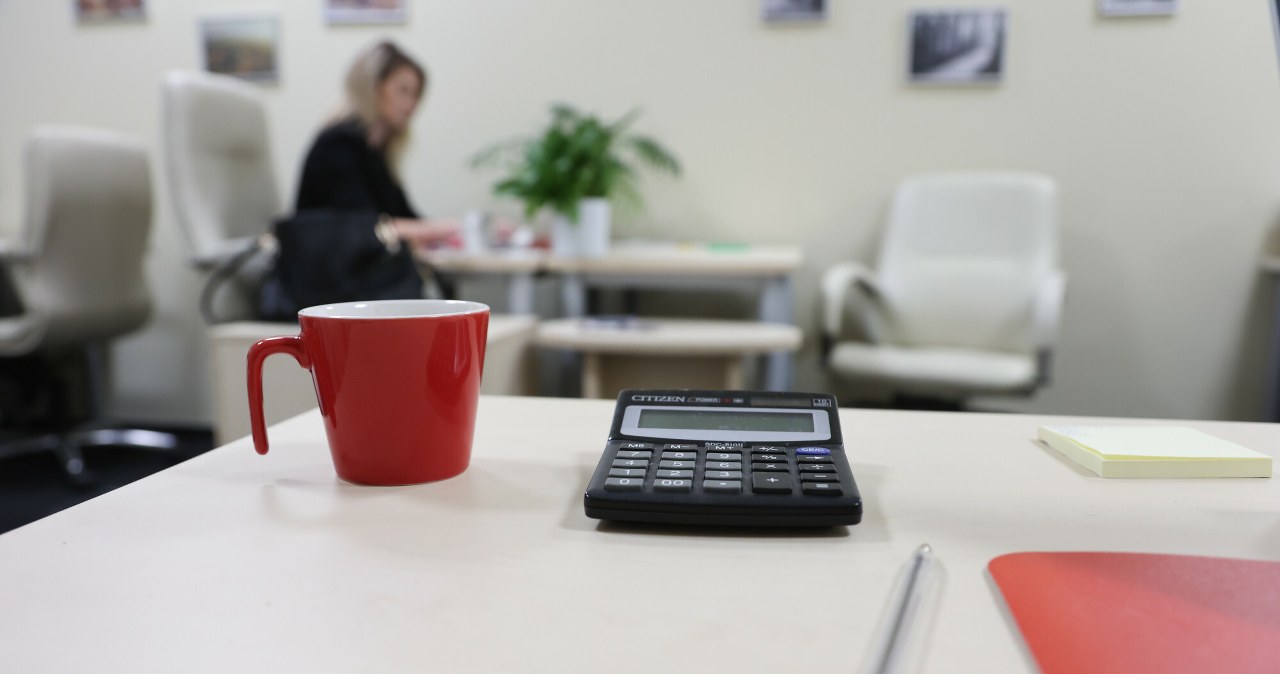 Wielki powrót do biur. Firmy w Polsce ograniczają pracę zdalną