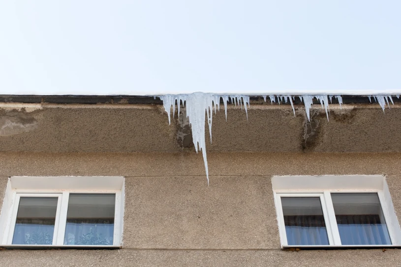 Wiszą, straszą i mogą drogo kosztować. Kary sięgają choćby 5 tys. zł