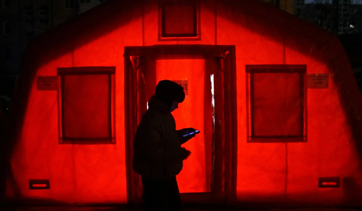 W Rzeszowie rozpoczęła się zbiórka pieniędzy na zakup i transport generatorów prądu dla mieszkańców Kijowa. Akcja "Solidarni z Kijowem" została zainicjowana przez konsula Ukrainy w Rzeszowie, Vasyla Yordana, oraz Fundację OCG. Organizatorzy podkreślają, że sytuacja w ukraińskiej stolicy jest dramatyczna – po ostatnich atakach połowa miasta pozostaje bez prądu i ciepła, a temperatury spadają nawet do minus 22 stopni Celsjusza.