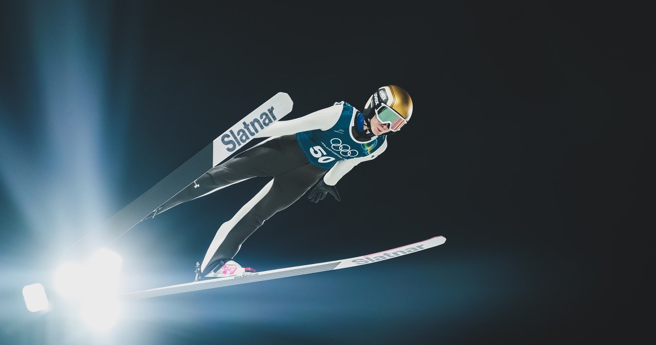 Prevc deklasuje, pierwszy skok i od razu rekord w Predazzo. Polki tłem