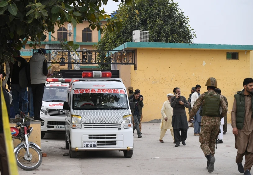 Atak na meczet w Pakistanie. Kilkadziesiąt ofiar śmiertelnych