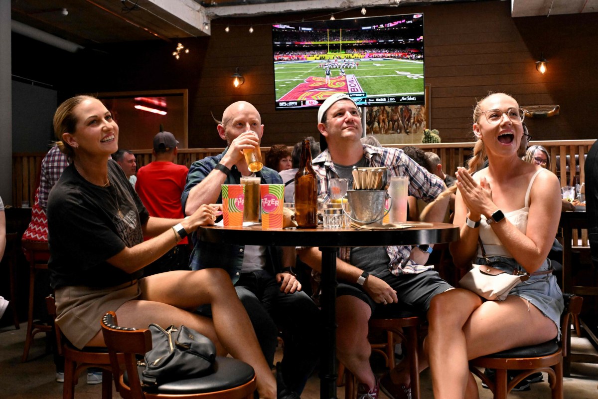 Miliony zasiądą przed telewizorami. Publiczność rozgrzeje Bad Bunny