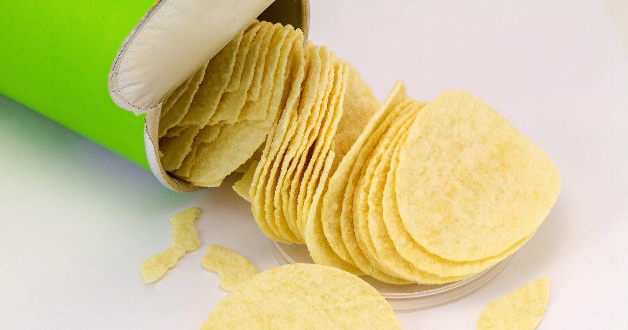 Gdzie wyrzucić opakowania po chipsach i batonach? Łatwo zrobić błąd