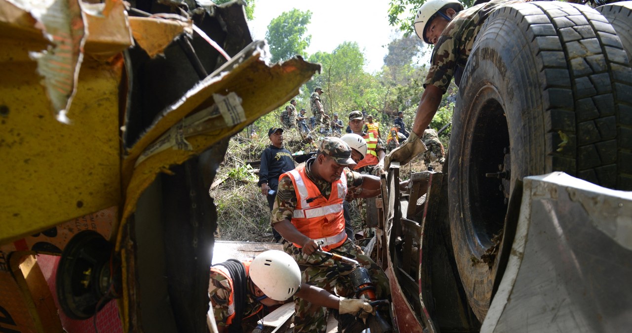 Wypadek autobusu z gośćmi weselnymi. Kilkanaście osób nie żyje
