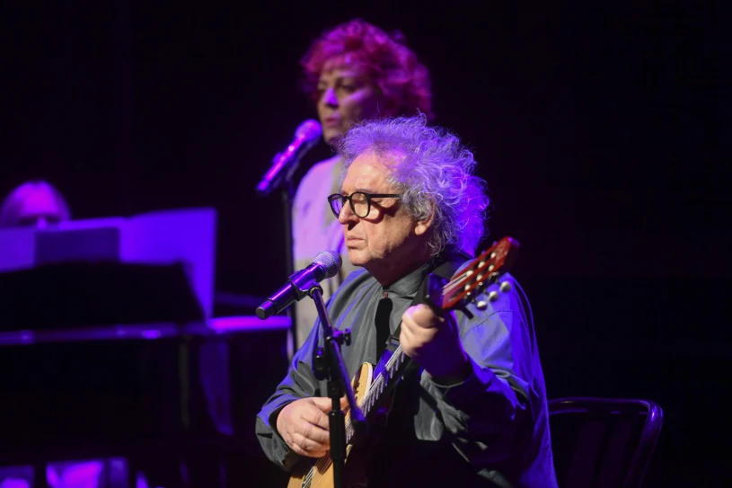 „Zegarmistrz światła”. Ponadczasowa pieśń o przemijaniu i tajemnicy istnienia