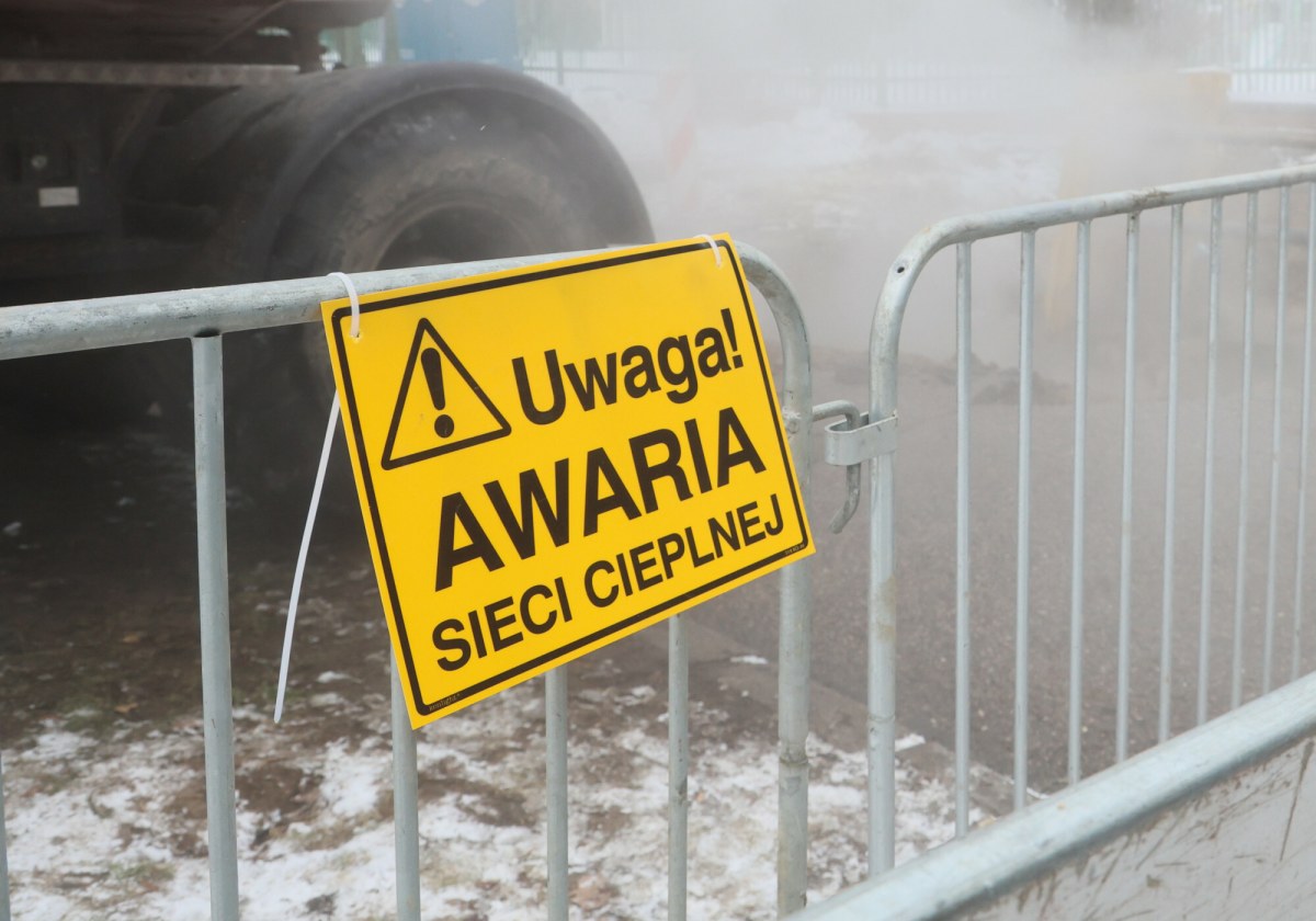 "Gejzer" w Sosnowcu. Pękła rura ciepłownicza