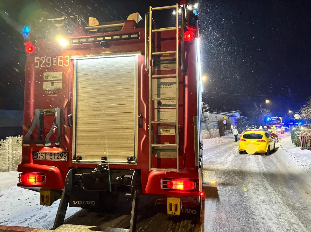 W niedzielę w nocy druhowie z OSP Pinczyn (woj. pomorskie) zostali okradzeni w czasie udzielania pomocy przy kolizji drodowej. Z wyposażenia zniknął sprzęt do zabezpieczenia miejsc, w których dochodzi do wypadków.