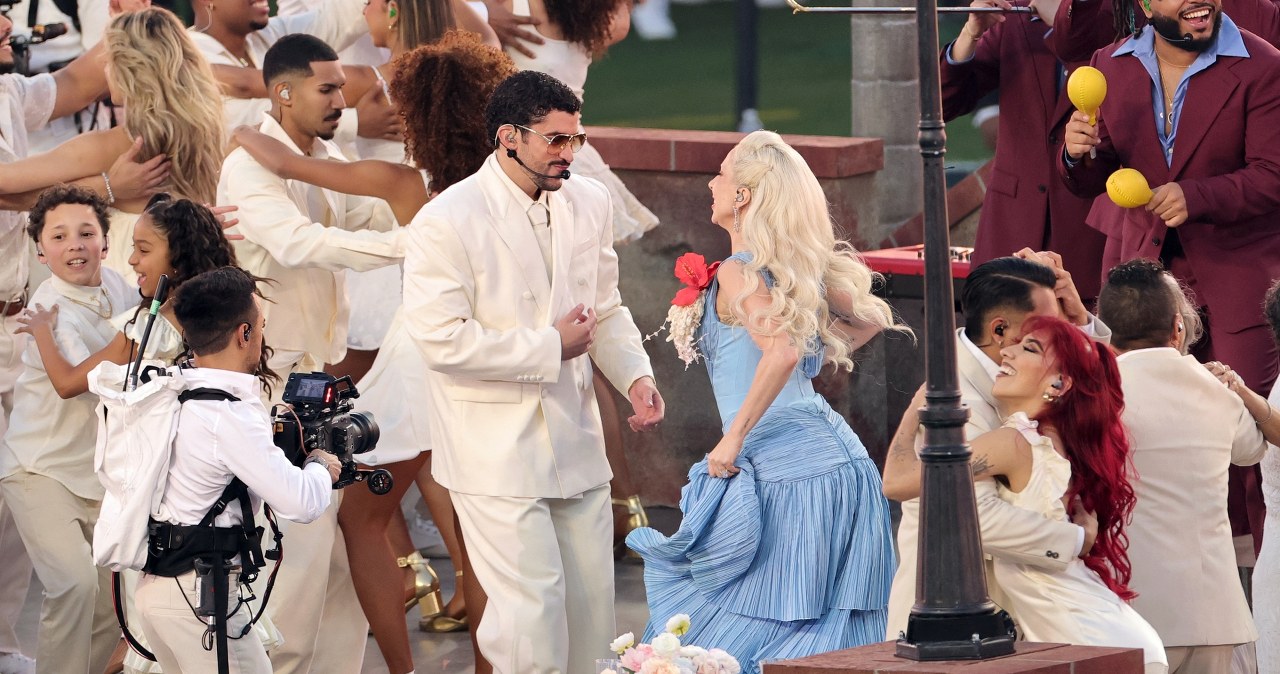 Bad Bunny wystąpił na Super Bowl. Nie był sam, nagle pojawiła się Lady Gaga