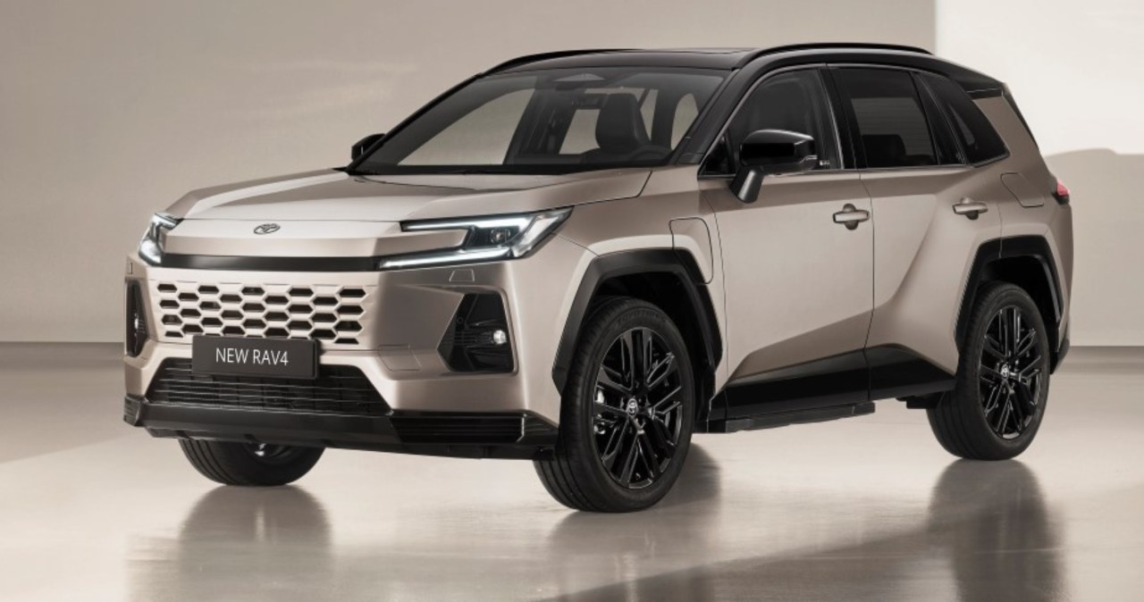 Polacy ruszyli po nową Toyotę RAV4. 79 proc. wybiera napęd AWD