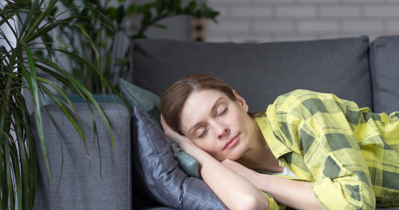 Zmęczenie nie mija mimo drzemek? Organizm może wysyłać sygnał alarmowy