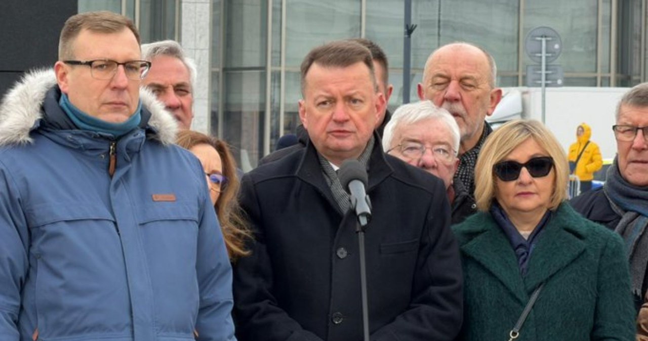 "Barbarzyńcy". Awantura rozpętała się na miesięcznicy smoleńskiej