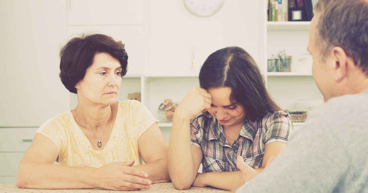 Dorosłe, a przez cały czas jak dzieci. "Od dwóch miesięcy boję się powiedzieć prawdę"