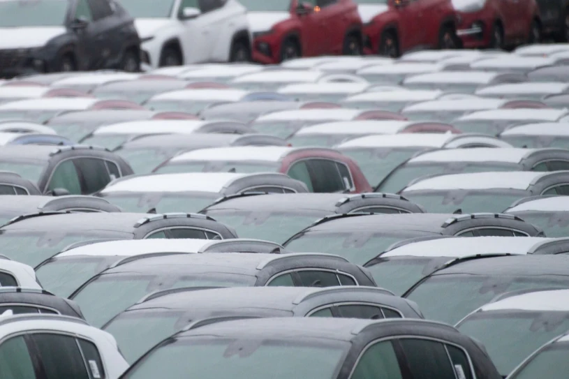 Poważny problem polskich dilerów - na placach zalega im 100 tys. nowych aut