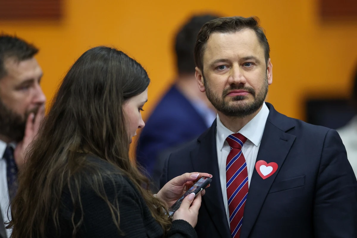 Prezydent Krakowa Aleksander Miszalski nie może być pewny swojej posady. Zwolennicy odwołania polityka Koalicji Obywatelskiej w 14 dni zebrali ponad 40 tysięcy podpisów pod referendum w tej sprawie. Do końca zbiórki pozostało jeszcze 45 dni, a minimalna liczba zebranych podpisów wymagana do przeprowadzenia referendum wynosi 58 355, co stanowi 10 proc. uprawnionych do głosowania mieszkańców Krakowa.