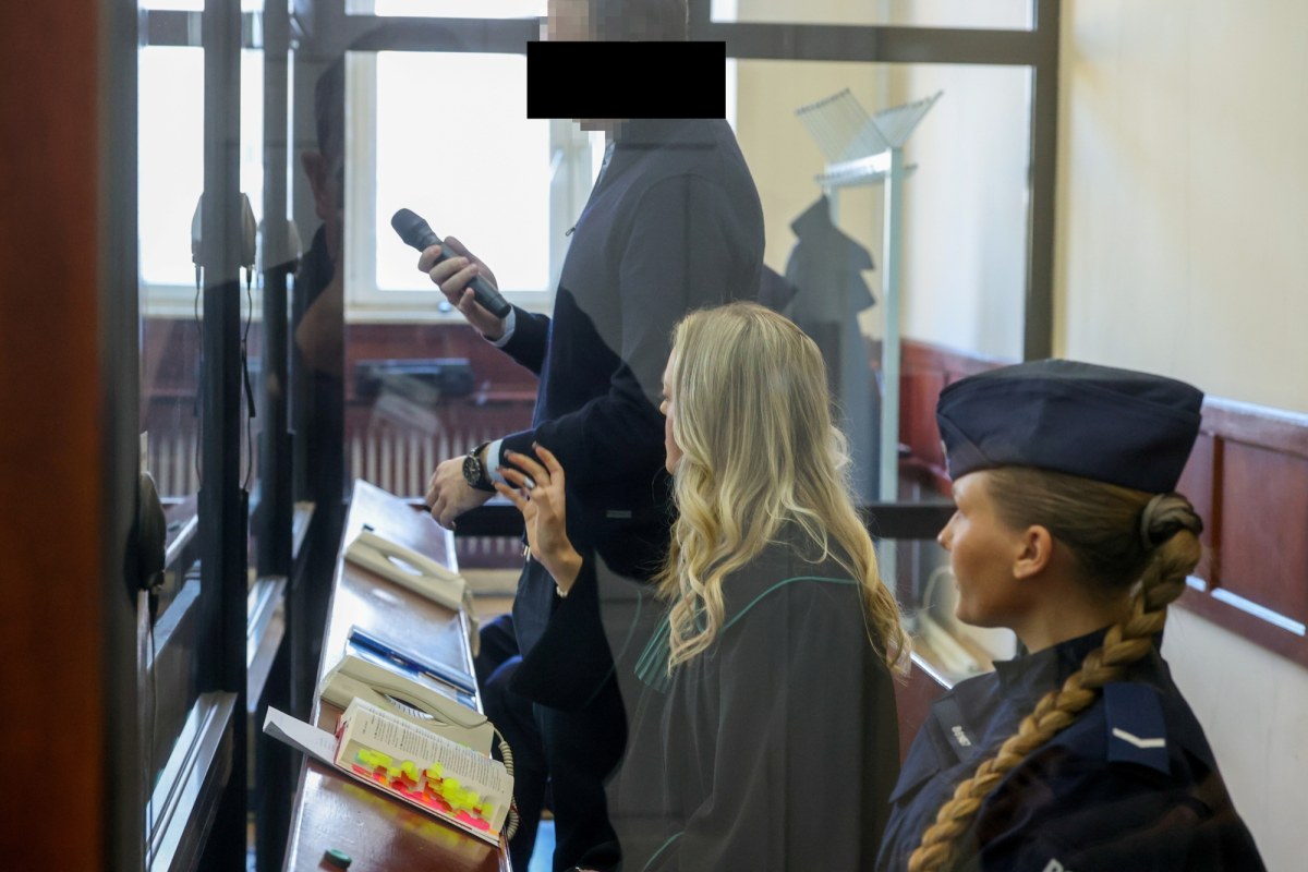 ​Oni byli pierwsi na miejscu wypadku na A1. Sebastian M. podważa dowody