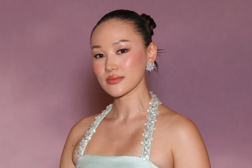 Gotowa, by skraść spojrzenia? Oto piękna inspiracja na walentynkowy makijaż