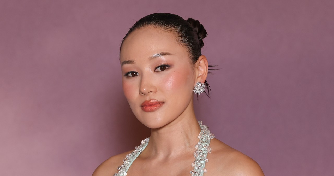 Gotowa, by skraść spojrzenia? Oto piękna inspiracja na walentynkowy makijaż