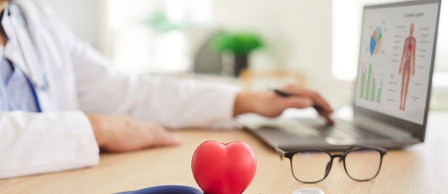 Ponad milion Polaków choruje na niewydolność serca. Ponad dziesięć milionów ma podwyższone ciśnienie krwi. W odpowiedzi na te wnioski z danych epidemiologicznych w cyklu Twoje Zdrowie w Faktach RMF FM w tym tygodniu będziemy mówić o nieoczywistych sposobach, jak wzmocnić serce i układ krążenia.