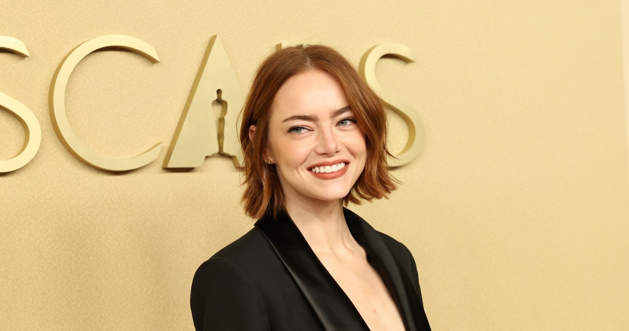 Weszła i olśniła zebranych. Patrzyli nie tylko na jej długie nogi