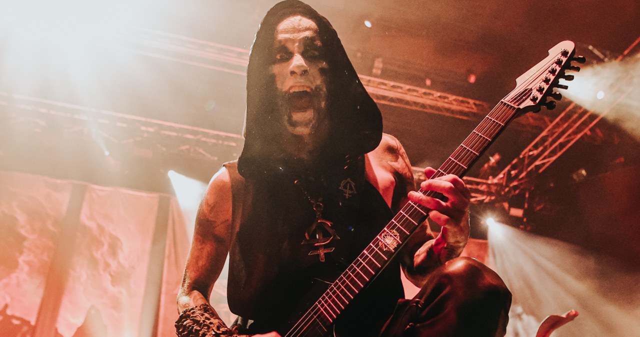 Władze Stambułu zabroniły grać polskiej gwieździe! Lider zespołu reaguje